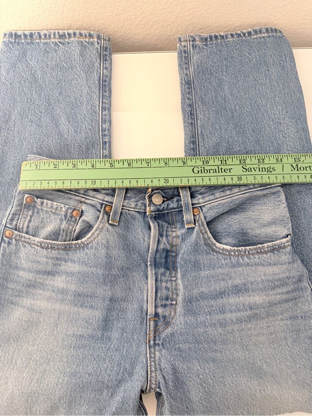 Levi’s Premium 501 Original Jeans W26 L26 Light Wash High Rise Button Fly - Picture 8 of 12